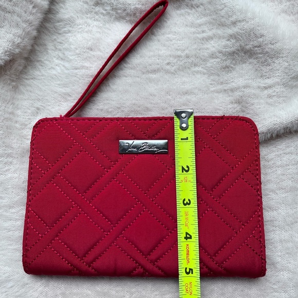❣️Vera Bradley Red Wristlet Wallet❣️ - Picture 13 of 13